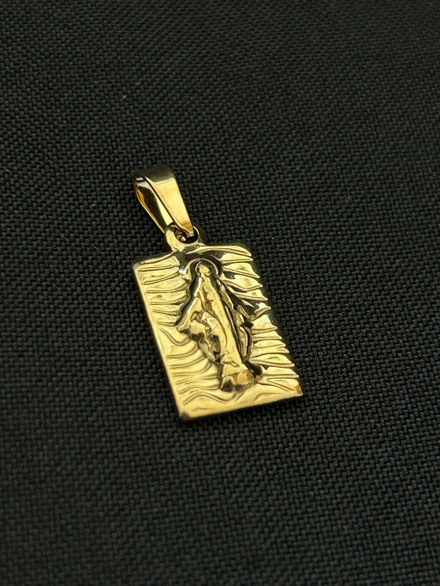 COLGANTE VIRGEN DEL CARMEN