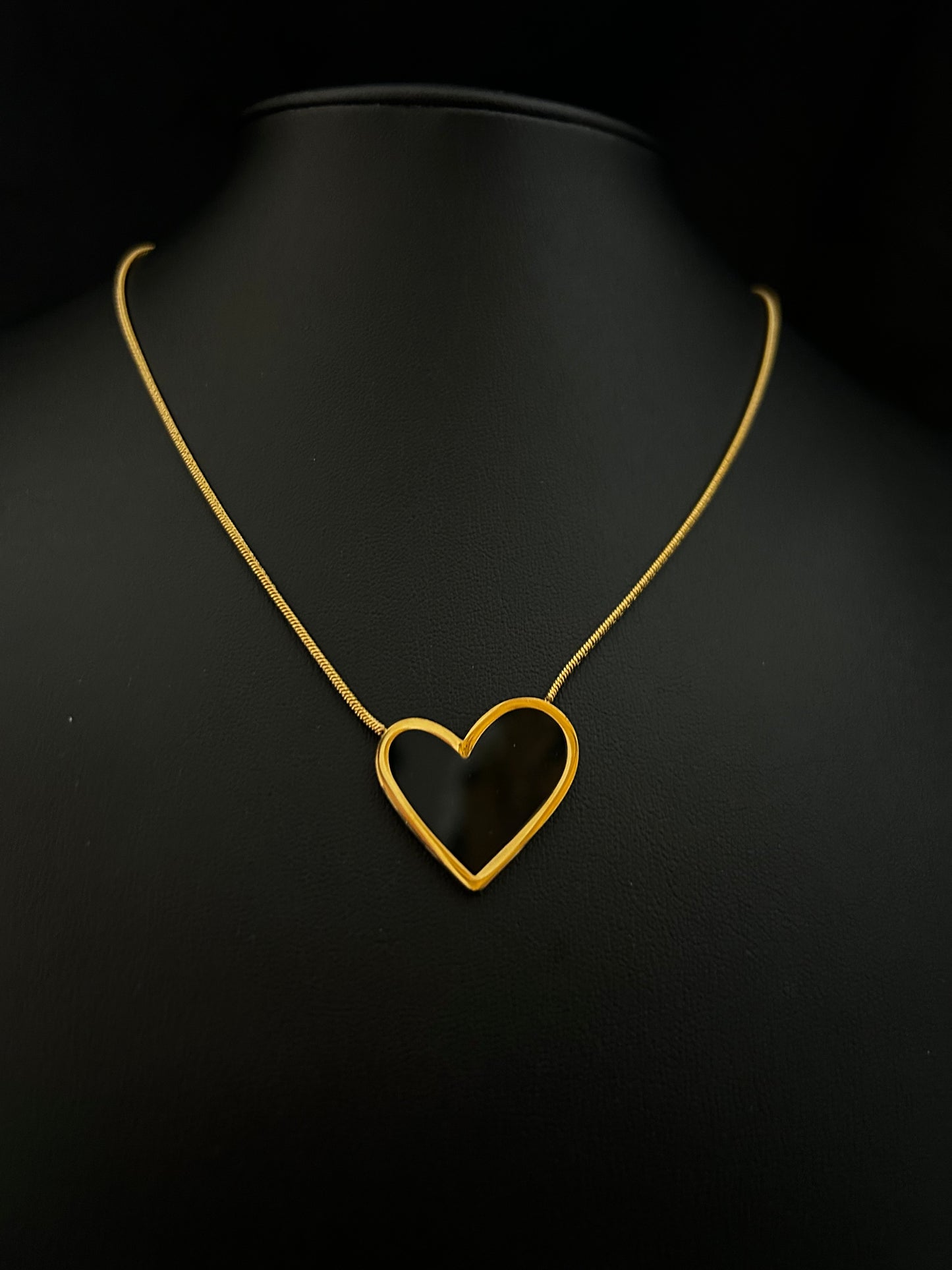 CADENA CORAZÓN OBSIDIANA GOLD