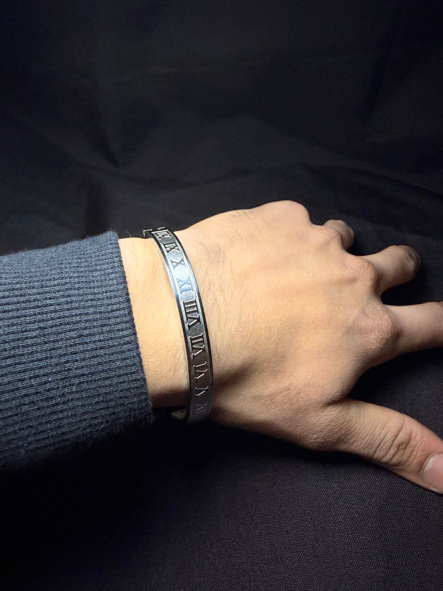 PULSERA NÚMERO ROMANOS SILVER