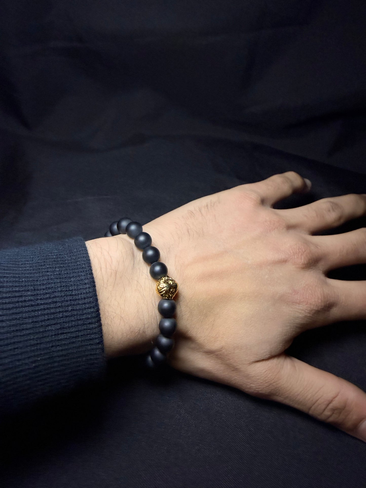 PULSERA VOLCÁNICA LISA LEON