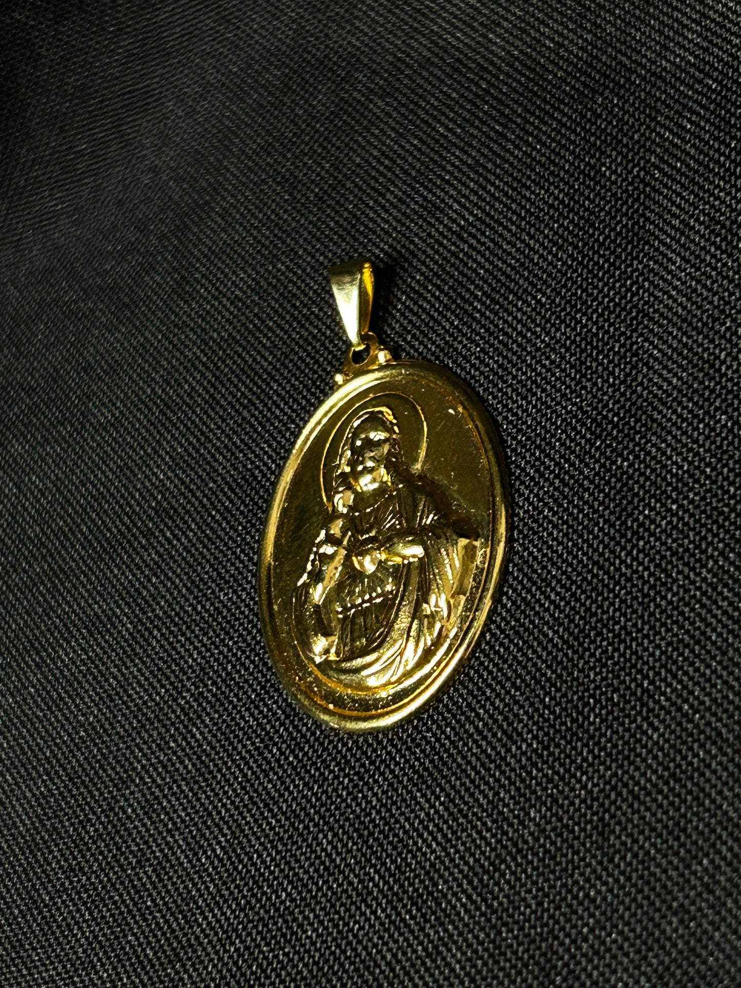 COLGANTE JESUCRISTO
