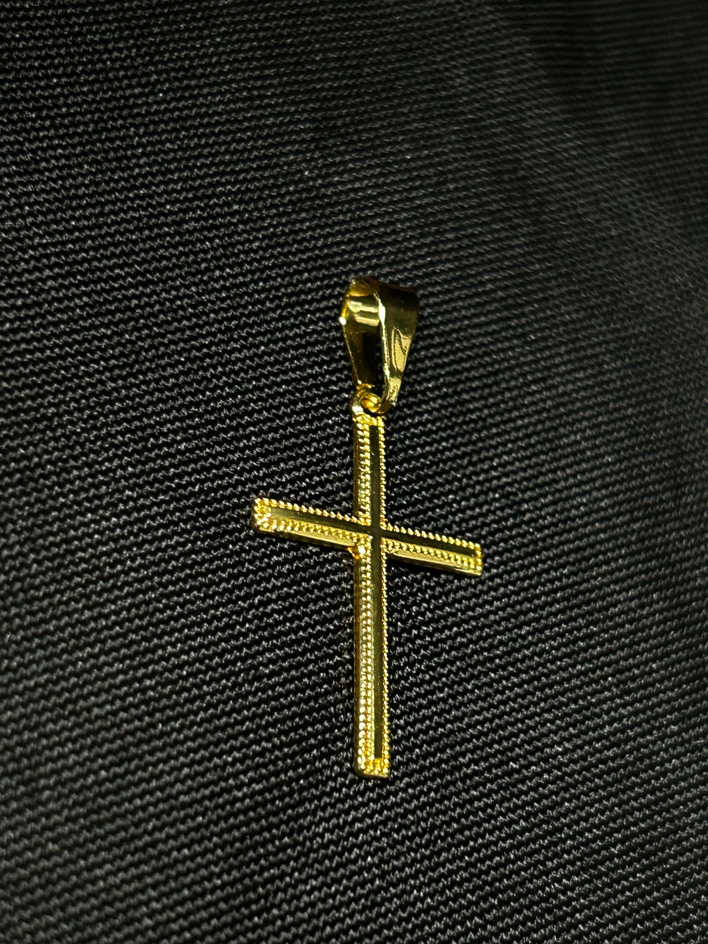 COLGANTE CRUZ BORDES DE PUNTO