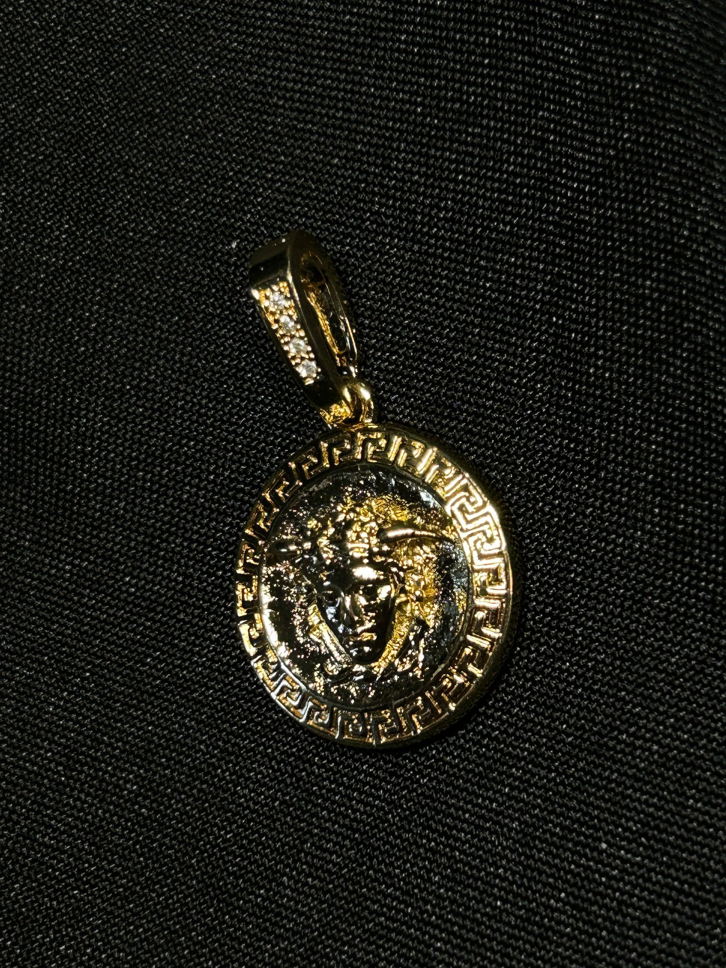 COLGANTE VERSACE