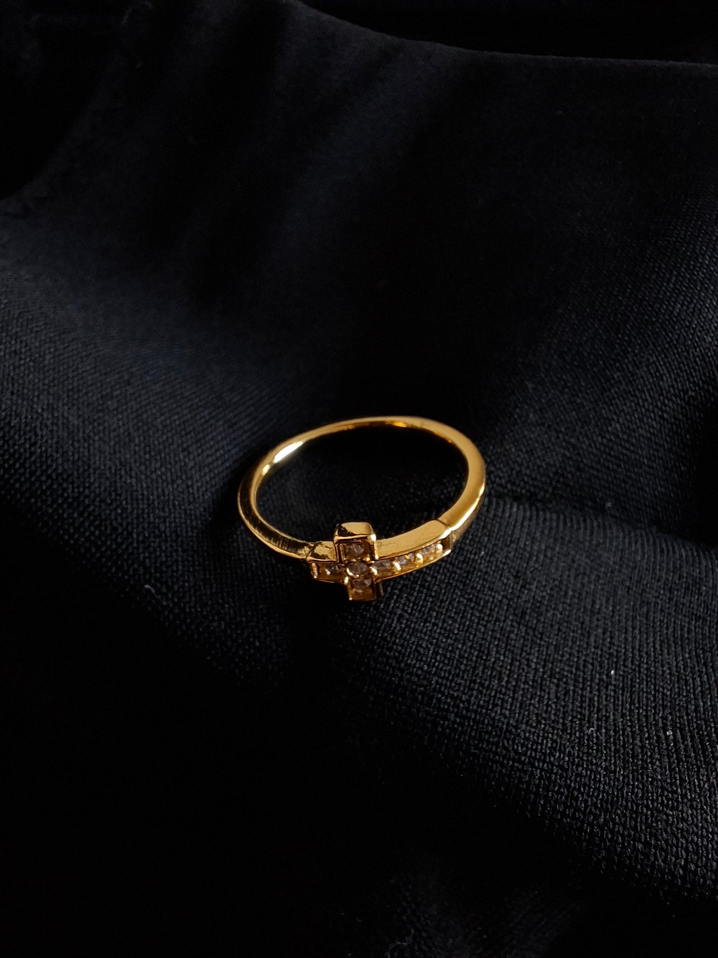 ANILLO CRUZ